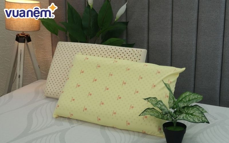 Gối cao su Vạn Thành được sản xuất từ cao su thiên nhiên 100%