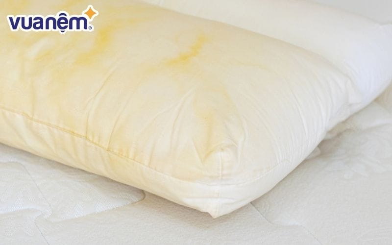 Nguyên nhân gây ra tình trạng mốc, ố vàng trên mền, chăn ga gối