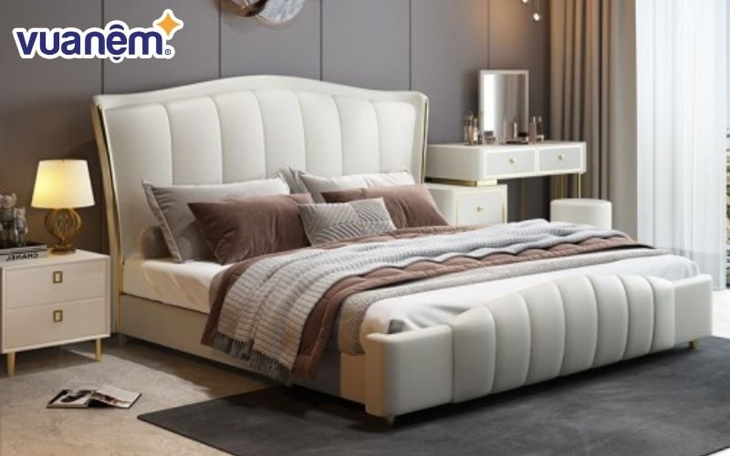 Giường đôi là loại giường xuất hiện ở hầu hết gia đình Việt, thường có kích thước lớn