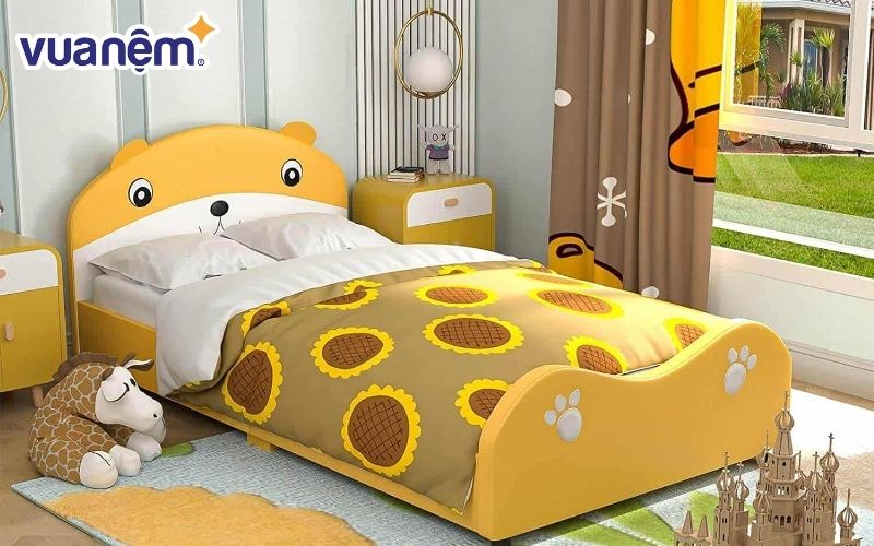 Giường ngủ cho bé gái hình gấu