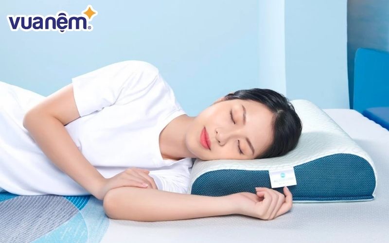Gối cong memory foam nâng đỡ tốt