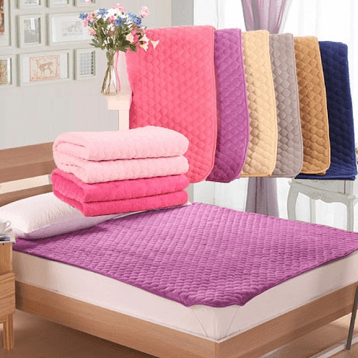 Nên chọn thảm có kích thước phù hợp với giường