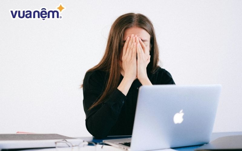 Những người mắc các bệnh tâm lý như stress, trầm cảm,... có tỉ lệ bị bóng đè cao