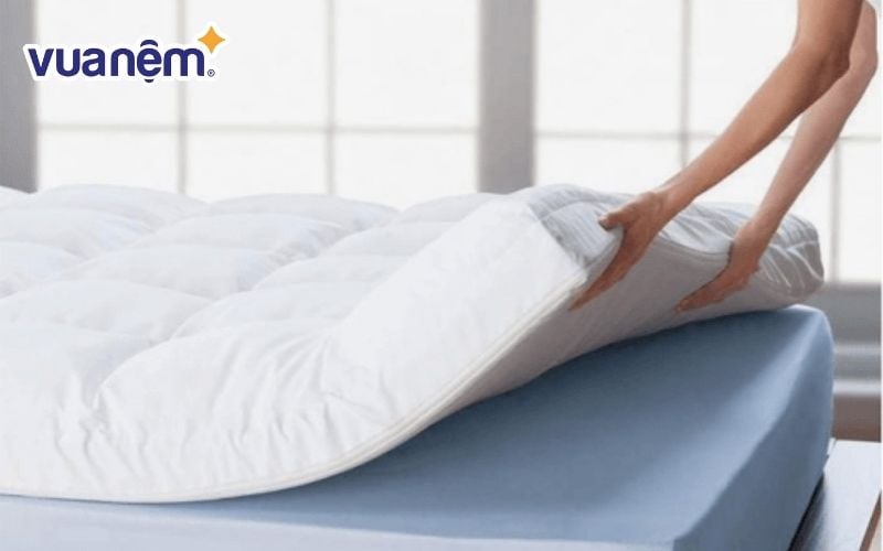 Xoay nệm định kỳ giúp phân bố lực đều trên bề mặt nệm