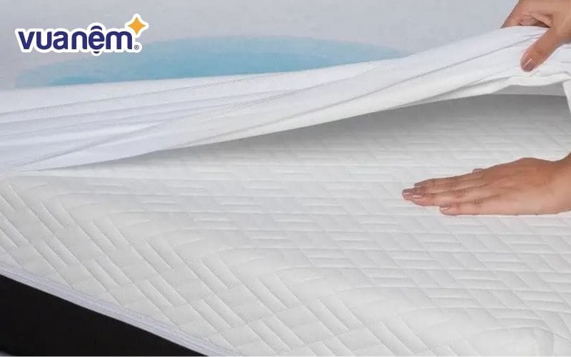 Tháo ga giường khi không sử dụng