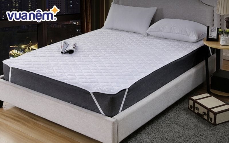 Sử dụng thêm tấm tăng tiện ích nệm để gia tăng độ êm ái cho nệm lò xo