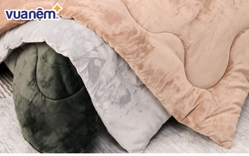 Mua chăn nhung giữ ấm mềm ấm, chất lượng tại Vua Nệm