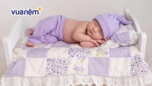Trẻ sơ sinh nên nằm gối nào? 5 Cách chọn gối cho trẻ sơ sinh