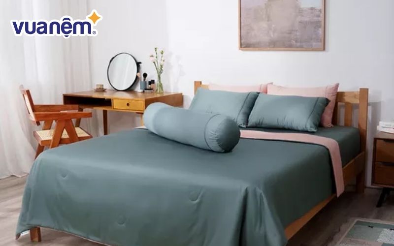 Chăn chần satin AMD The Essentials