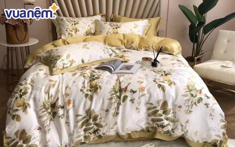 Drap giường làm bằng chất liệu tơ tằm