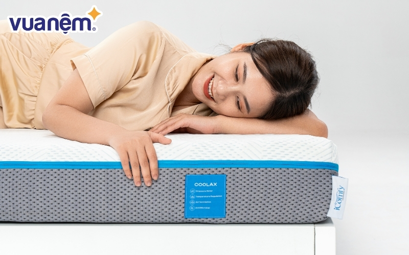 Độ cứng của nệm đề cập đến cảm giác của nệm mang lại khi lần đầu tiên bạn nằm xuống chúng