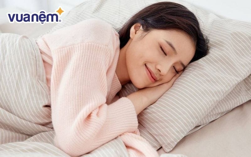 Có 3 tư thế nằm chủ yếu: nằm ngửa, nằm nghiêng, nằm sấp