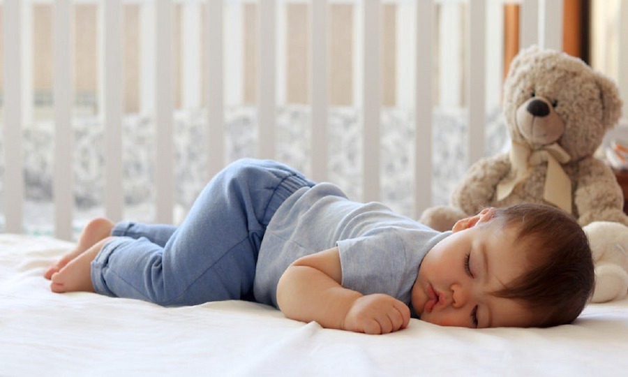 Giấc ngủ trưa đóng vai trò vô cùng quan trọng đến sự phát triển của trẻ nhỏ