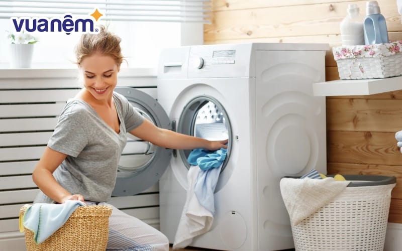 Các chuyên gia khuyên bạn nên giặt drap trải giường 1 tuần 1 lần để đảm bảo sức khỏe