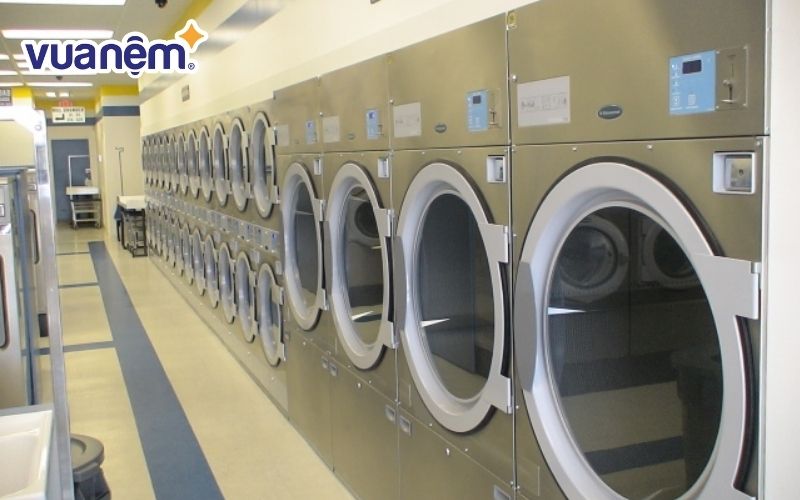 Giặt khô chăn ga gối nệm công nghiệp