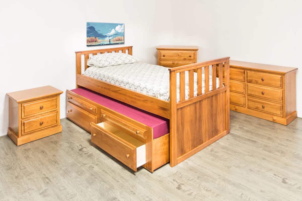 Mẫu giường gỗ công nghiệp có ngăn kéo 3