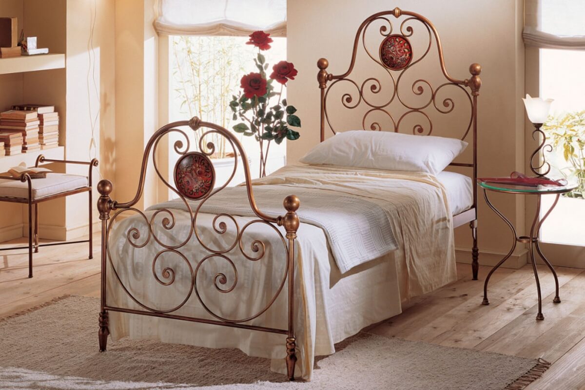 Mẫu giường ngủ sắt phong cách cổ điển 2