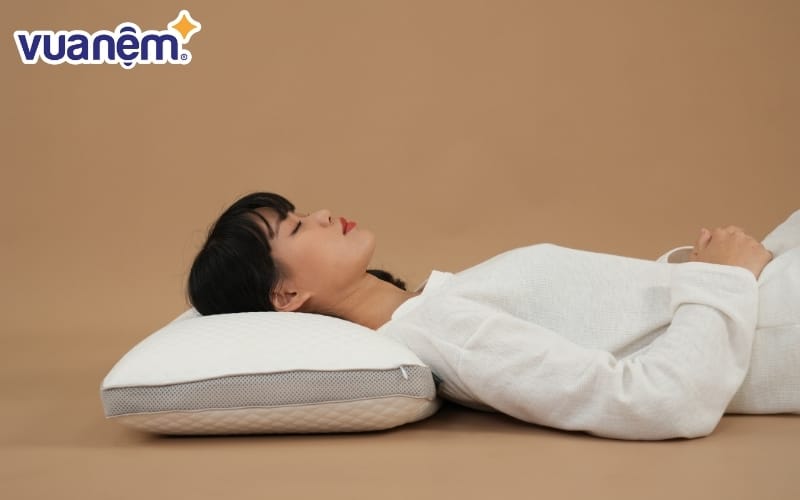 Gối cao su Gummi Standard 100% thiên nhiên thoáng khí