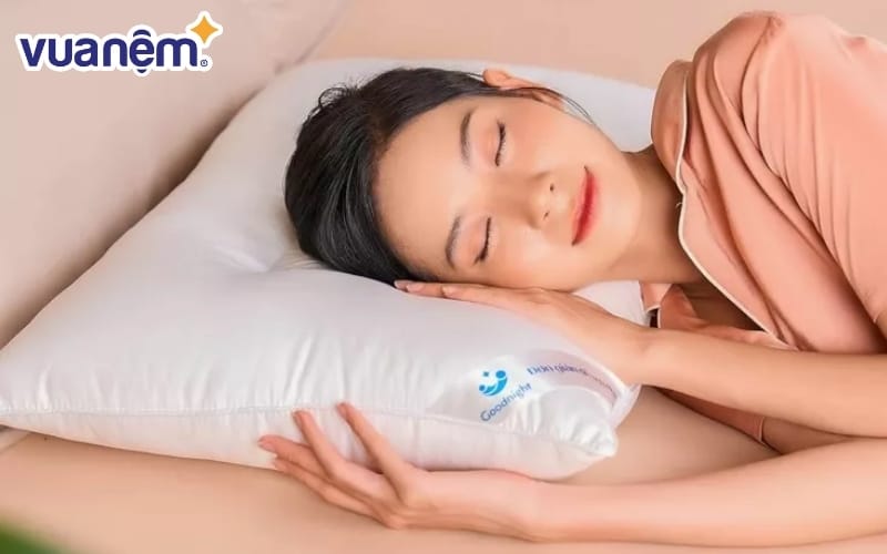 Nên lựa chọn gối cho người nằm nghiêng để bảo vệ sức khỏe cơ xương khớp