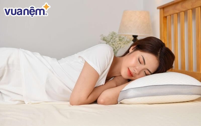 Chọn gối cao su có độ  cao phù hợp với người dùng để đảm bảo có lợi cho sức khỏe