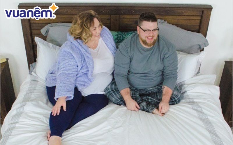 Người có cân nặng lớn nên tránh sử dụng nệm foam có mật độ thấp
