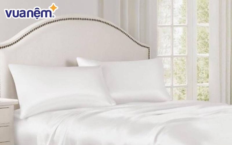 Drap giường phi lụa trắng trơn