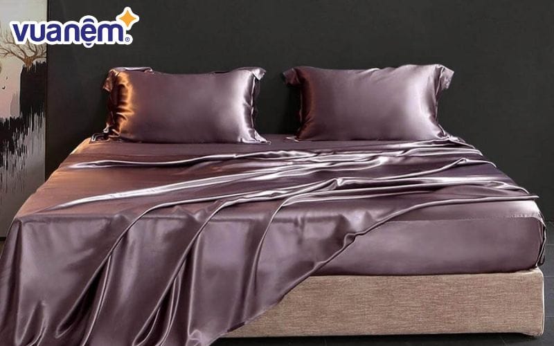 Drap giường phi lụa tím thủy chung