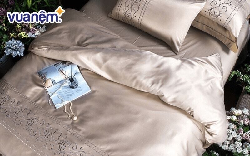 Mẫu mền bông vỏ satin