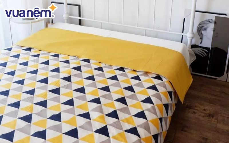 Mẫu mền mỏng cotton lụa