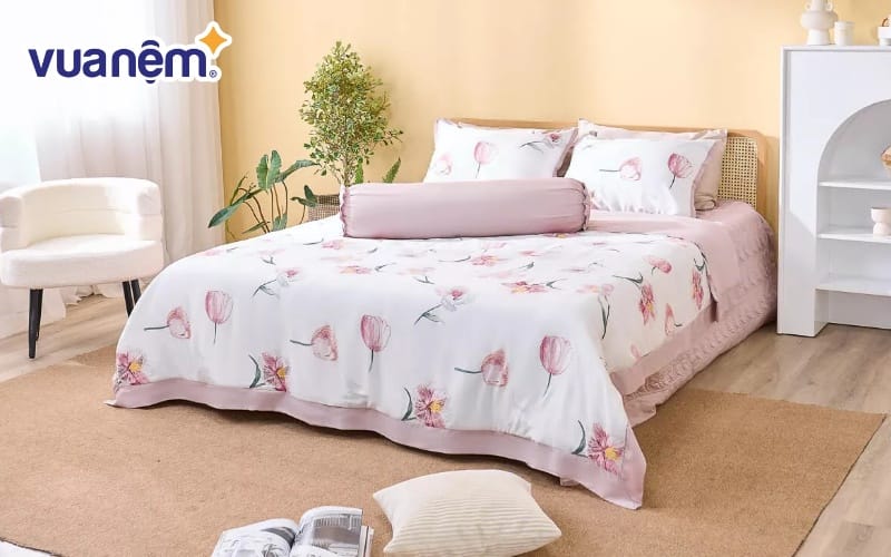 Thiết kế và họa tiết in sắc nét của sản phẩm làm bừng sáng không gian phòng ngủ