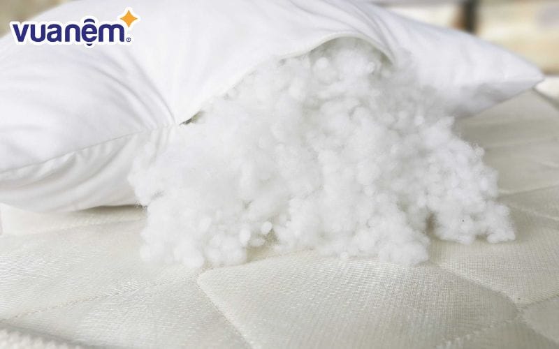 Ruột gối bông thường được nhập khẩu từ Hàn Quốc, Đức,...