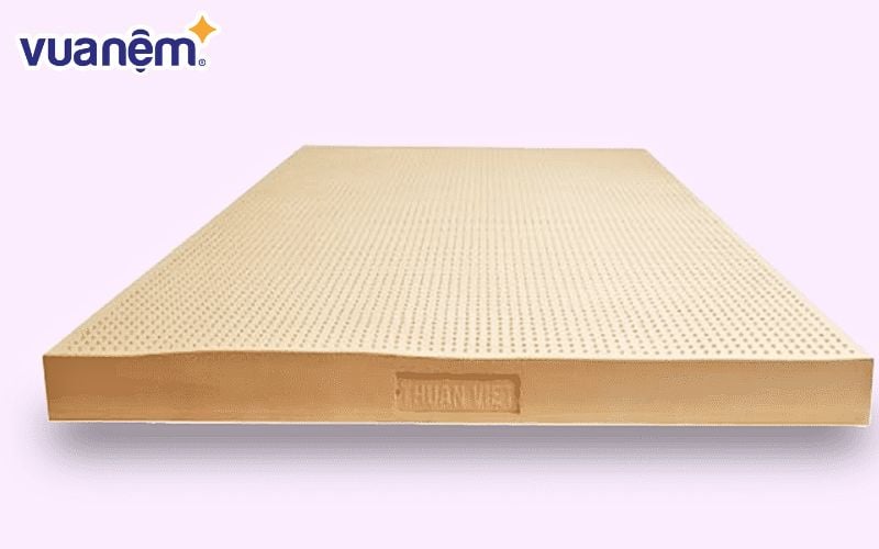 Nệm cao su Thuần Việt Latex phải trải qua quá trình lọai bỏ các tạp chất, nhằm đem đến sự tinh khiết và an toàn nhất