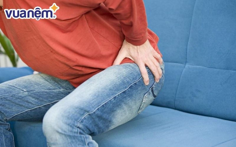 Tình trạng đau hông xuất hiện khi bạn ngồi quá lâu