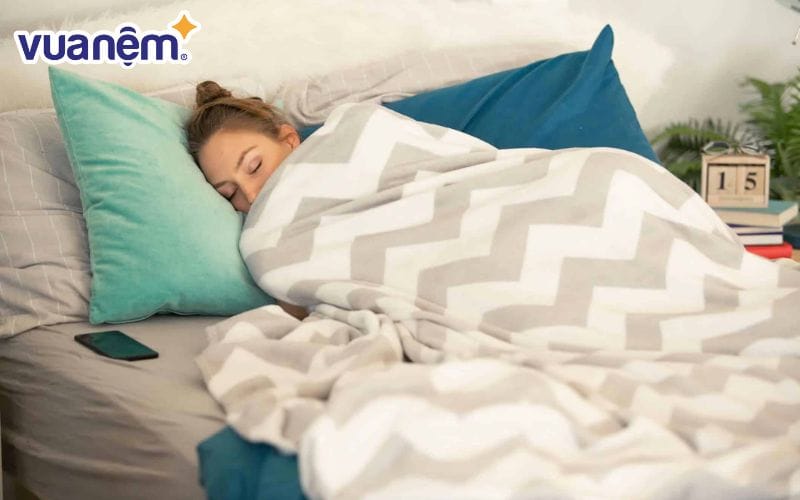 Người trưởng thành ngủ nhiệt độ bao nhiêu thì tốt?