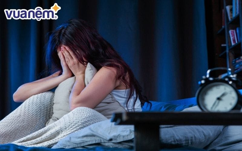 Nếu một ngày nào đó Song Tử mất ngủ, nguyên nhân rất có thể bởi vì họ đã suy nghĩ quá nhiều thứ trong đầu.