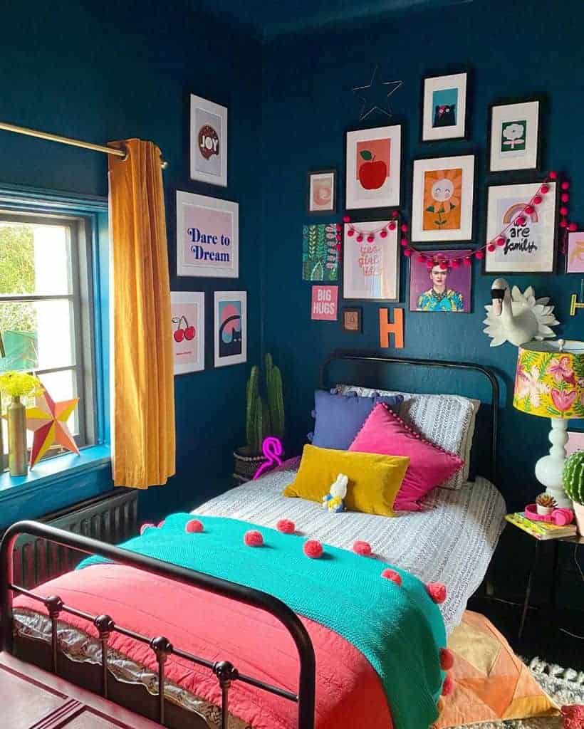 phòng ngủ nhiều màu
