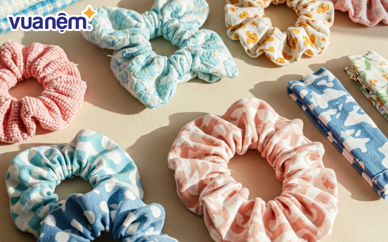 Tái chế chăn ga gối nệm cũ thành phụ kiện buộc tóc xinh xắn