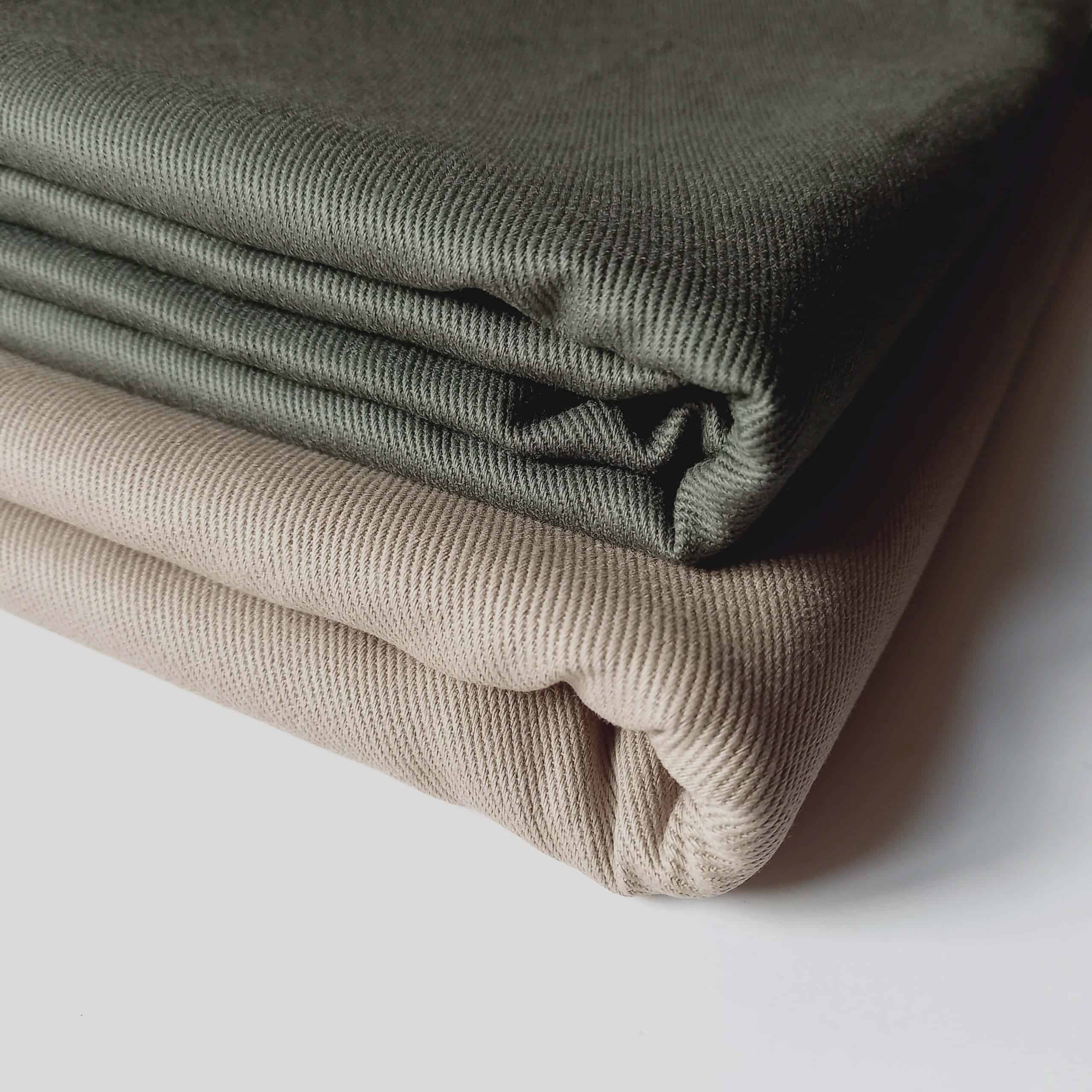 Vải Kaki ra đời để thay thế cho chất liệu len