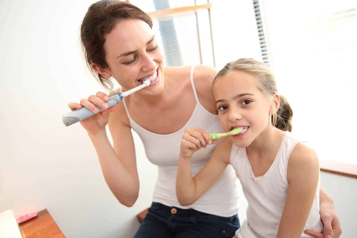 Đánh răng sau khi ăn là sai lầm trong cách ăn sáng