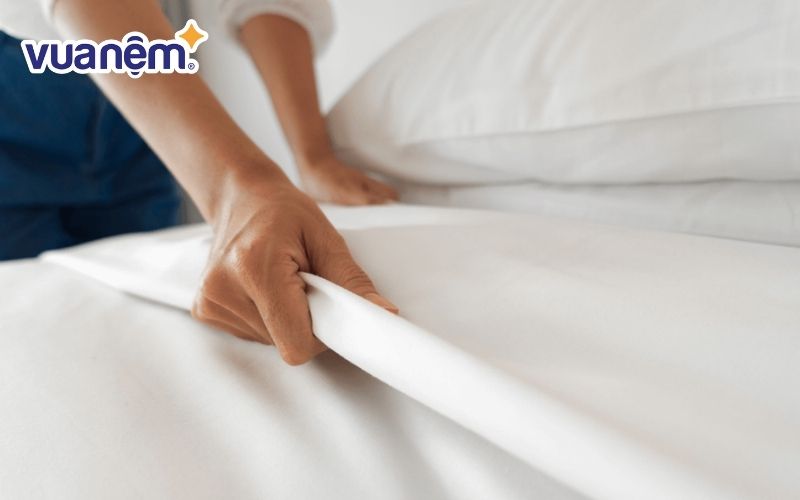 Việc tuân theo tiêu chuẩn ga giường khách sạn thể hiện sự chuyên nghiệp khi phục vụ