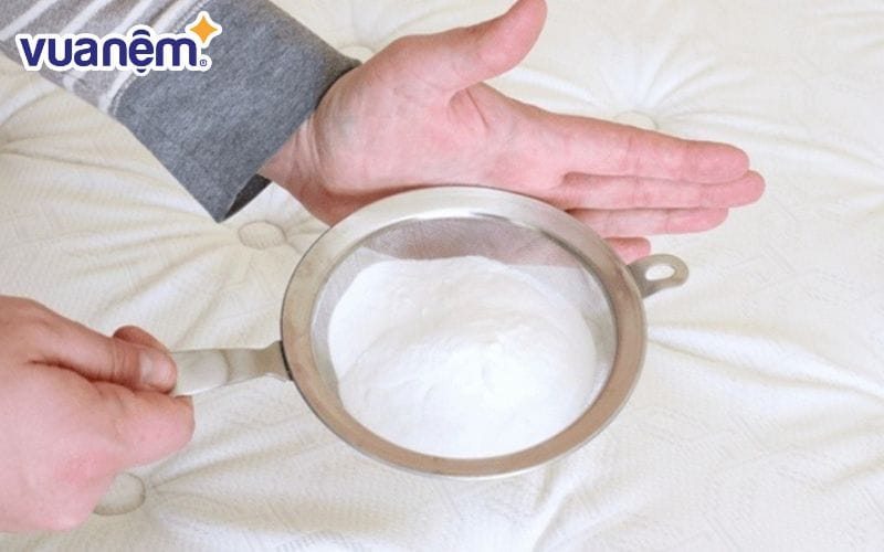 Bạn có thể sử dụng các nguyên liệu tự nhiên để vệ sinh nệm Kim Cương