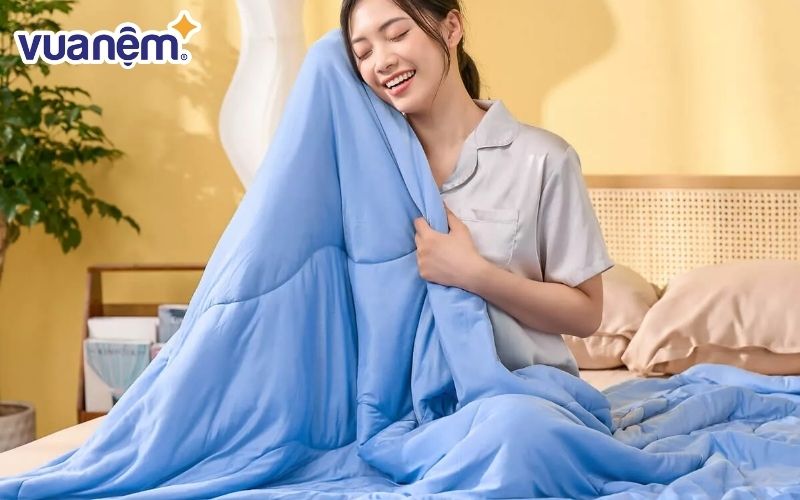 Chăn Amando Ice silk mỏng nhẹ
