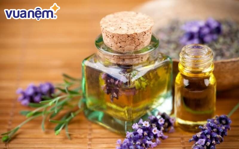 Một chút hương thơm dịu nhẹ từ oải hương sẽ cho bạn cảm nhận được sự thư giãn
