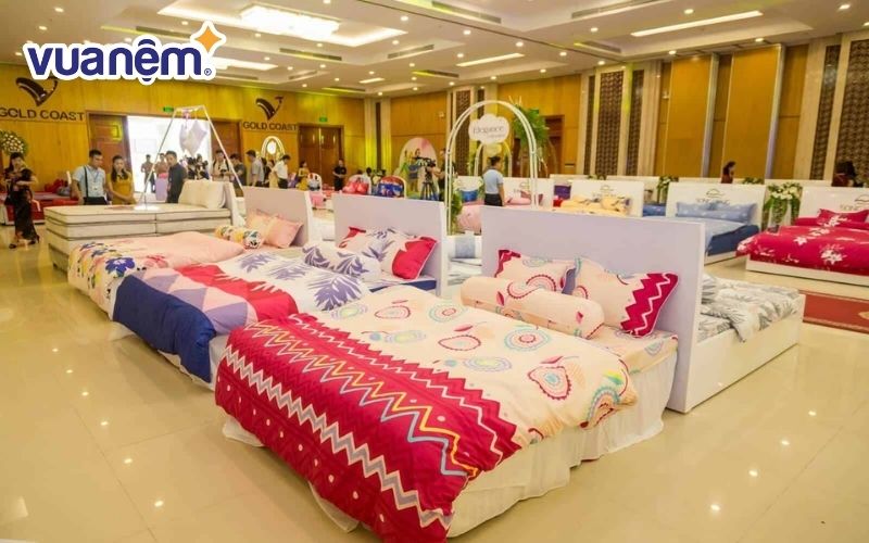 Cửa hàng bán chăn ga gối nệm Hưng Yên Sông Hồng được nhiều khách hàng ưa chuộng