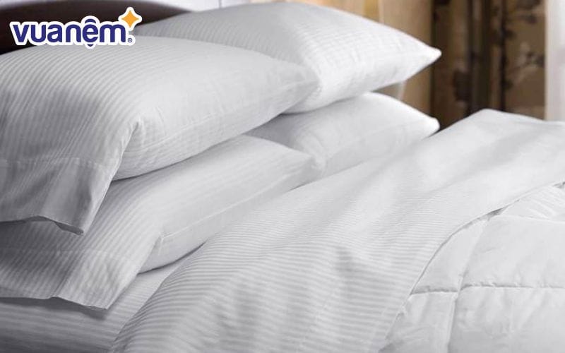 Gối lông vũ có trọng lượng siêu nhẹ