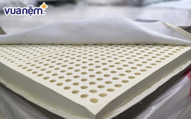 Nệm Liên Á cam kết thành phần 100% từ cao su tự nhiên