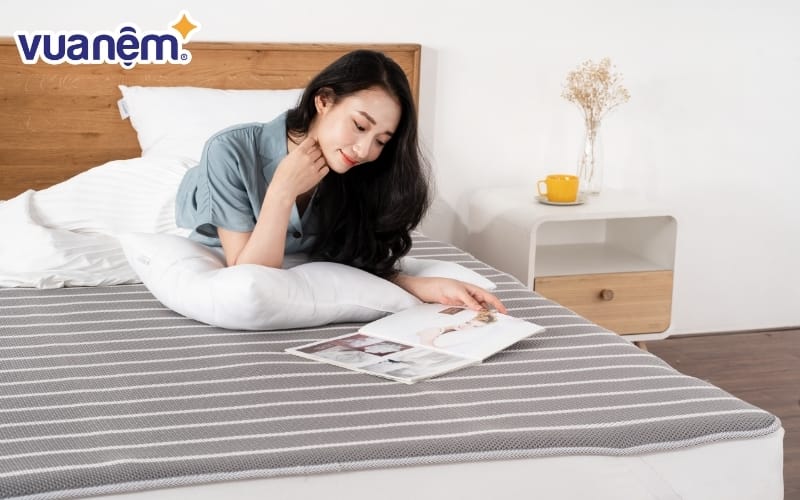 Giải pháp thông minh nhất là hãy sở hữu những tấm topper chất lượng được trang bị hệ thống chống trượt.