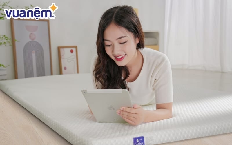 Có nhiều lý do khiến topper thường xuyên trượt khỏi nệm