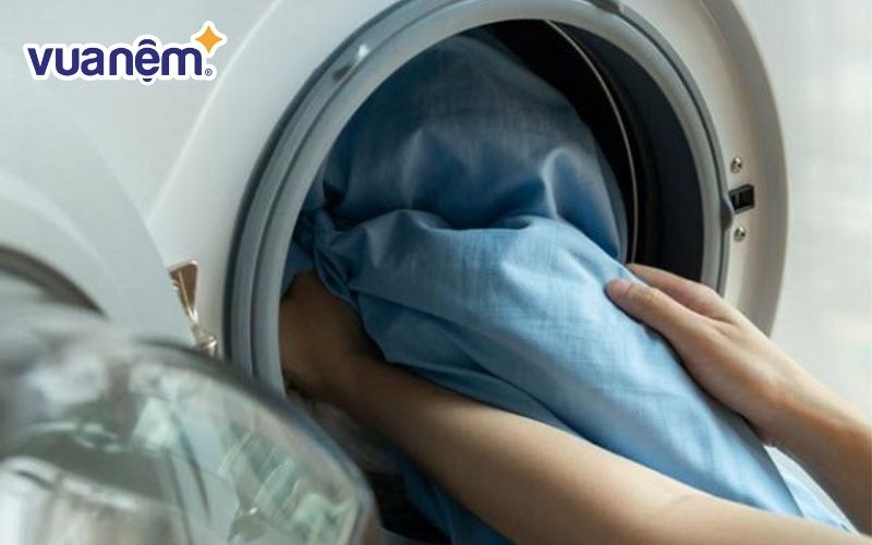 Với mỗi chất liệu khác nhau thì cách vệ sinh chúng cũng khác nhau
