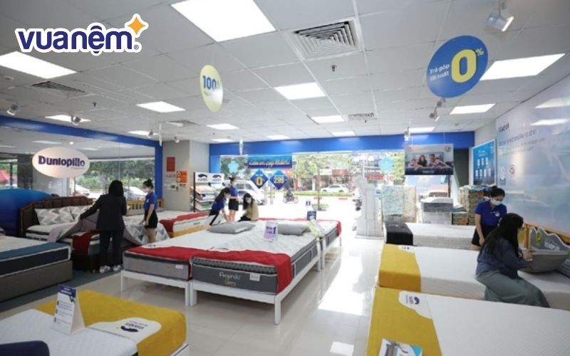 Mua hàng online hoặc đến cửa hàng Vua Nệm ở khu vực lân cận